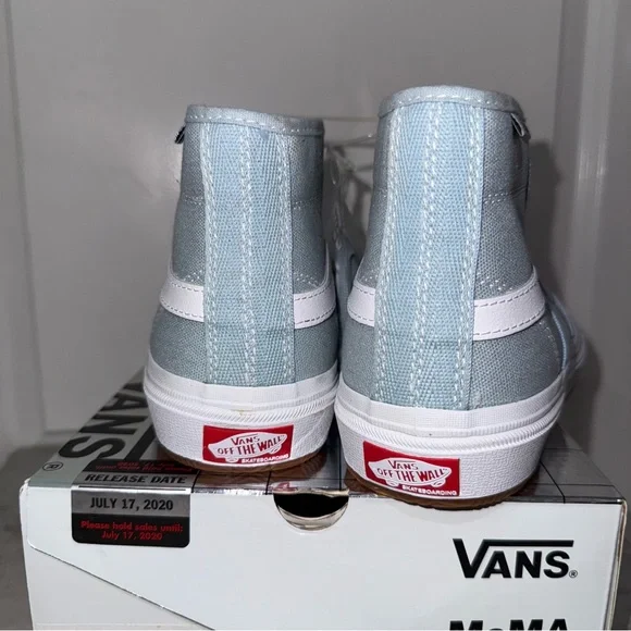 PLEASE READ: Vans Sk8-Hi Light Blue & White - Picture 3 of 6
